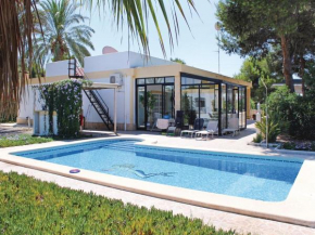 Four-Bedroom Holiday home Crevillente with an Outdoor Swimming Pool 06